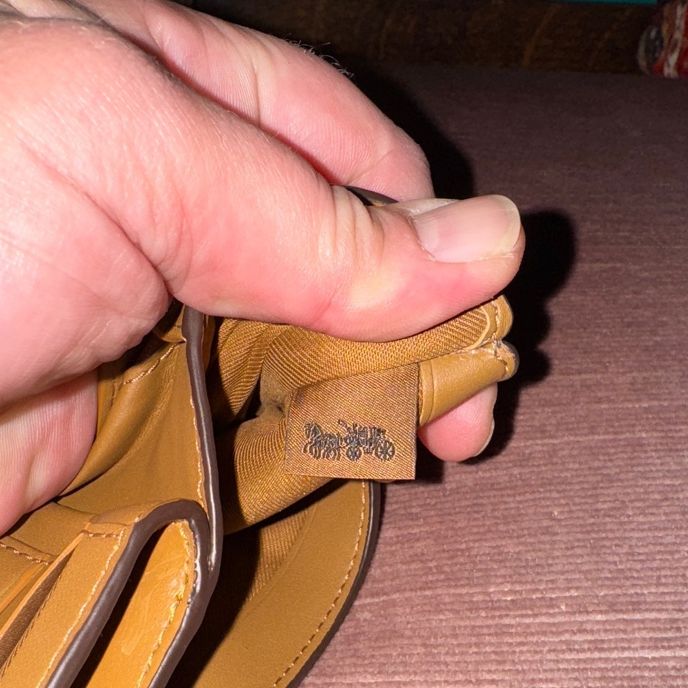 🐎👡🐻🥥Coach Beige and Brown Card Holder - Picture 6 of 12